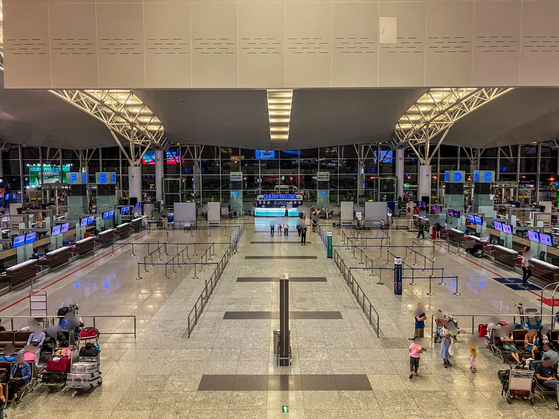 ハノイ・ノイバイ空港の入国審査は何分？到着から空港を出るまでの時間